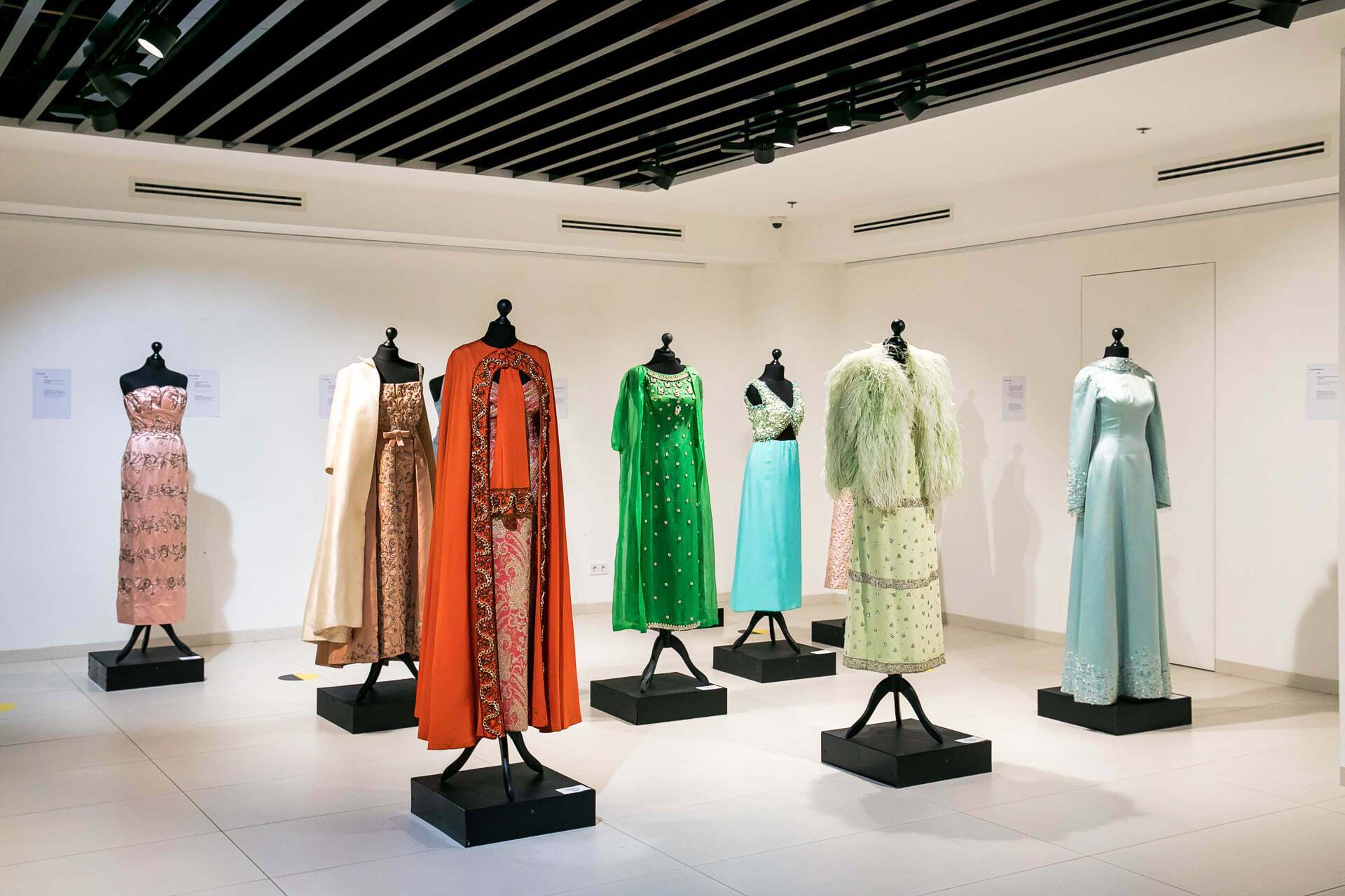 Выставка "Мода и звезды во времена Голливуда на Тибре"