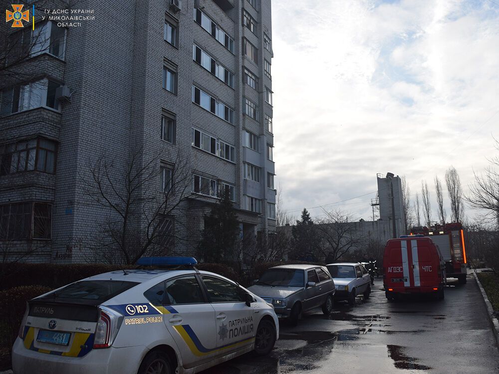 У Миколаєві спалахнула пожежа в дев’ятиповерхівці