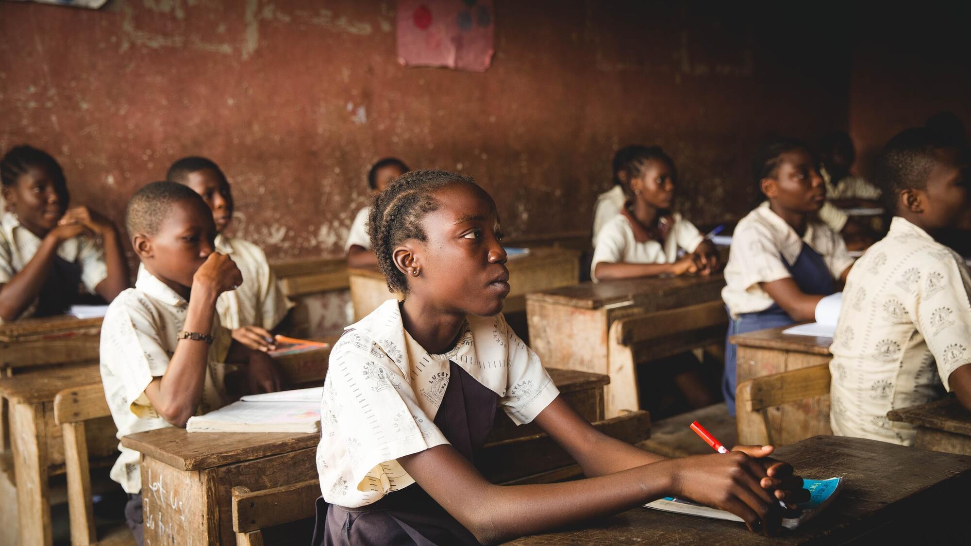 В Нигерии убирают в основном девочки – в качестве проекта, а не по принуждению
