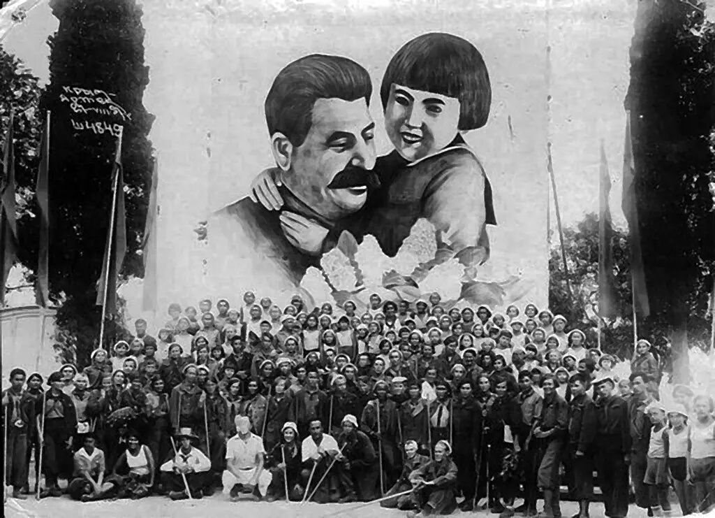 "Друг детей товарищ Сталин": что скрывала эта чудовищная ложь