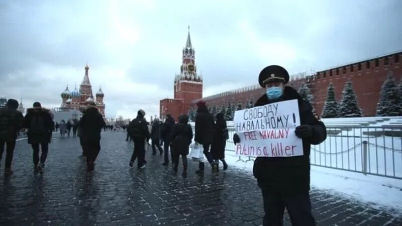 У Москві затримали колишнього майора поліції Олега Кашинцева через плакат