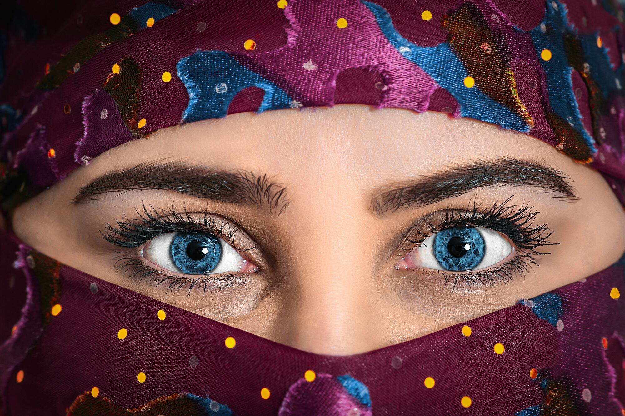 Обладатели ярко-синих глаз могут похвастаться уникальностью