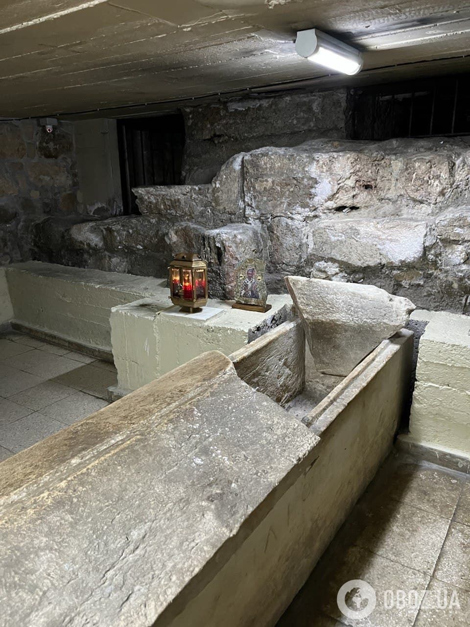 Гробница Лазаря в церкви Святого Лазаря