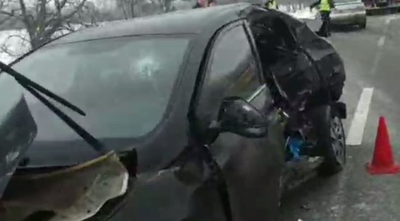 На Харьковщине в тройном ДТП погиб младенец: ребенок не был в автокресле. Фото и видео