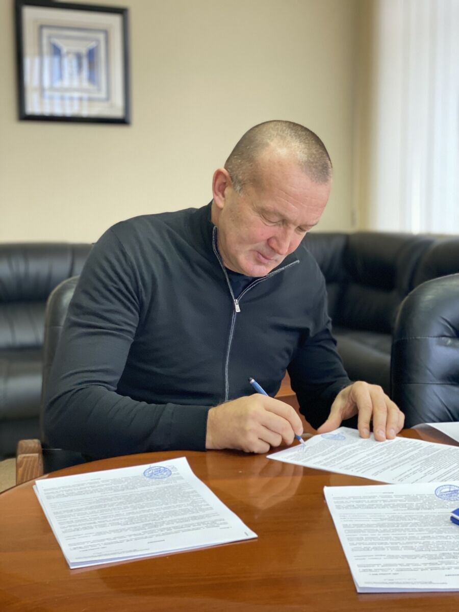 Григорчук підписав контракт.