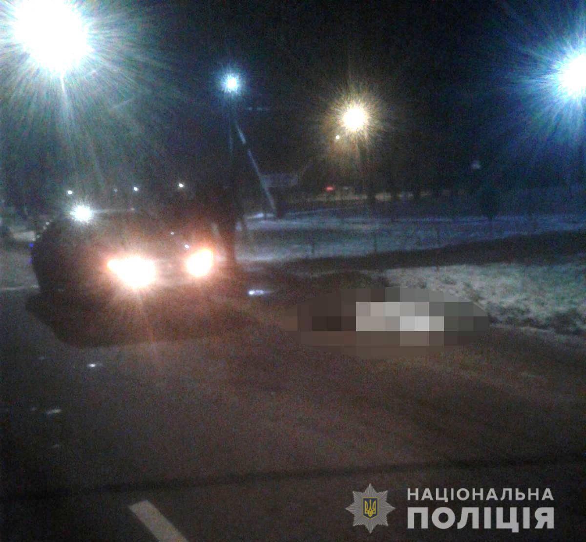 В Одесской области под колесами Мерседеса погиб пешеход
