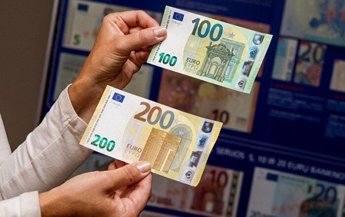 Обновленные 100 и 200 евро
