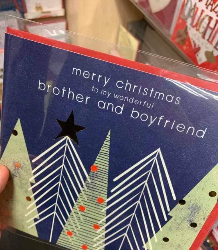 Надпись: "С Рождеством, мой чудесный брат и бойфренд!"