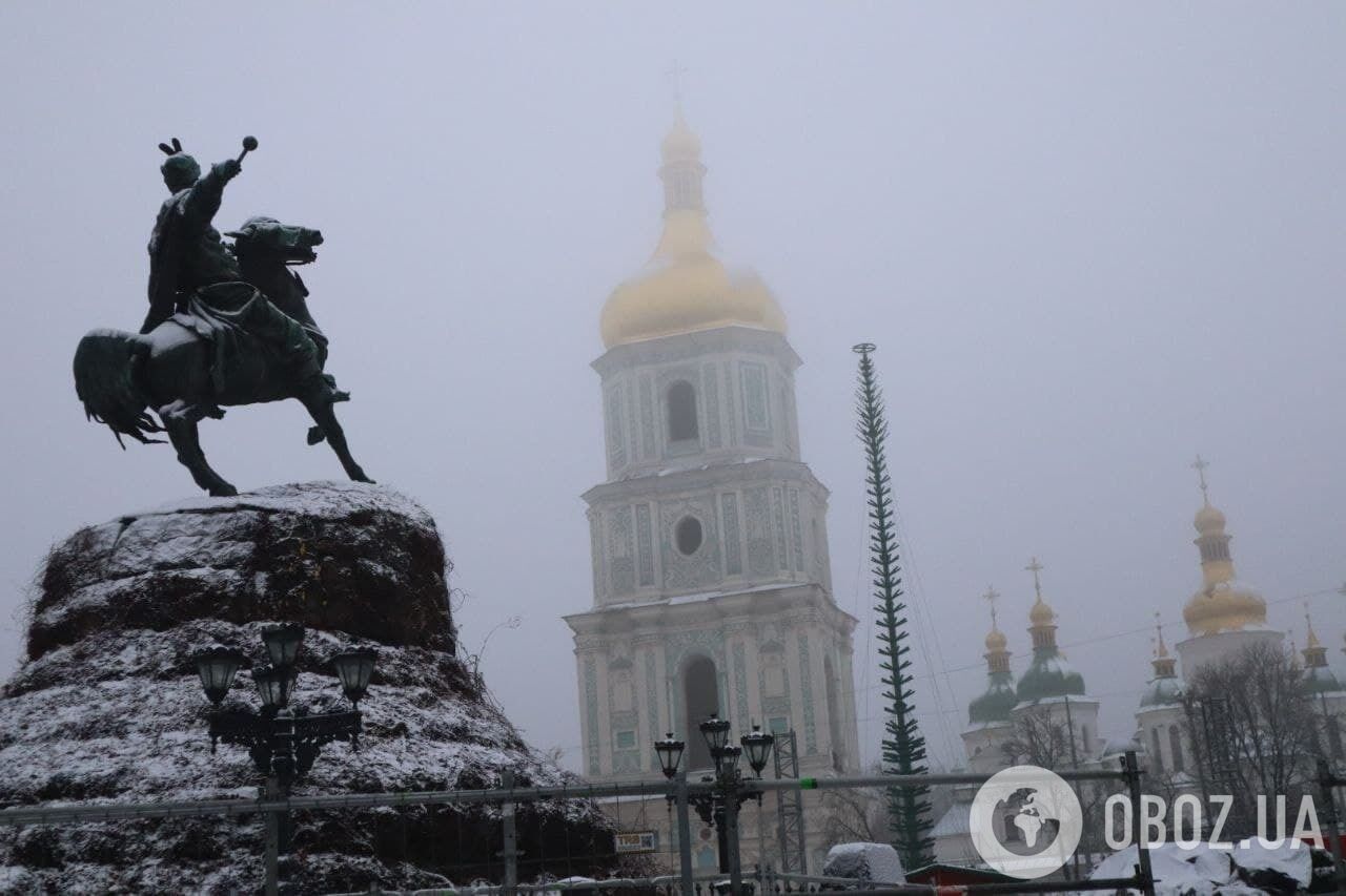 Концентрация частиц в воздухе в 9.6 раз выше рекомендуемого ВОЗ.