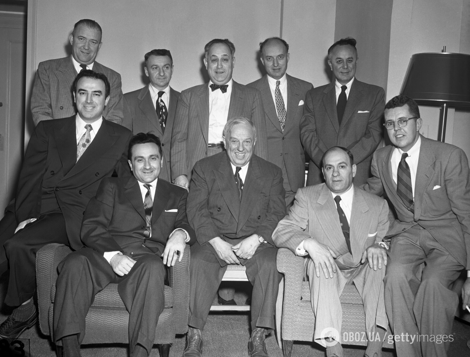 Глава НБА Подолофф (в центре в нижнем ряду) и президенты клубов Лиги, в том числе Готлиб (в центре в верхнем ряду).