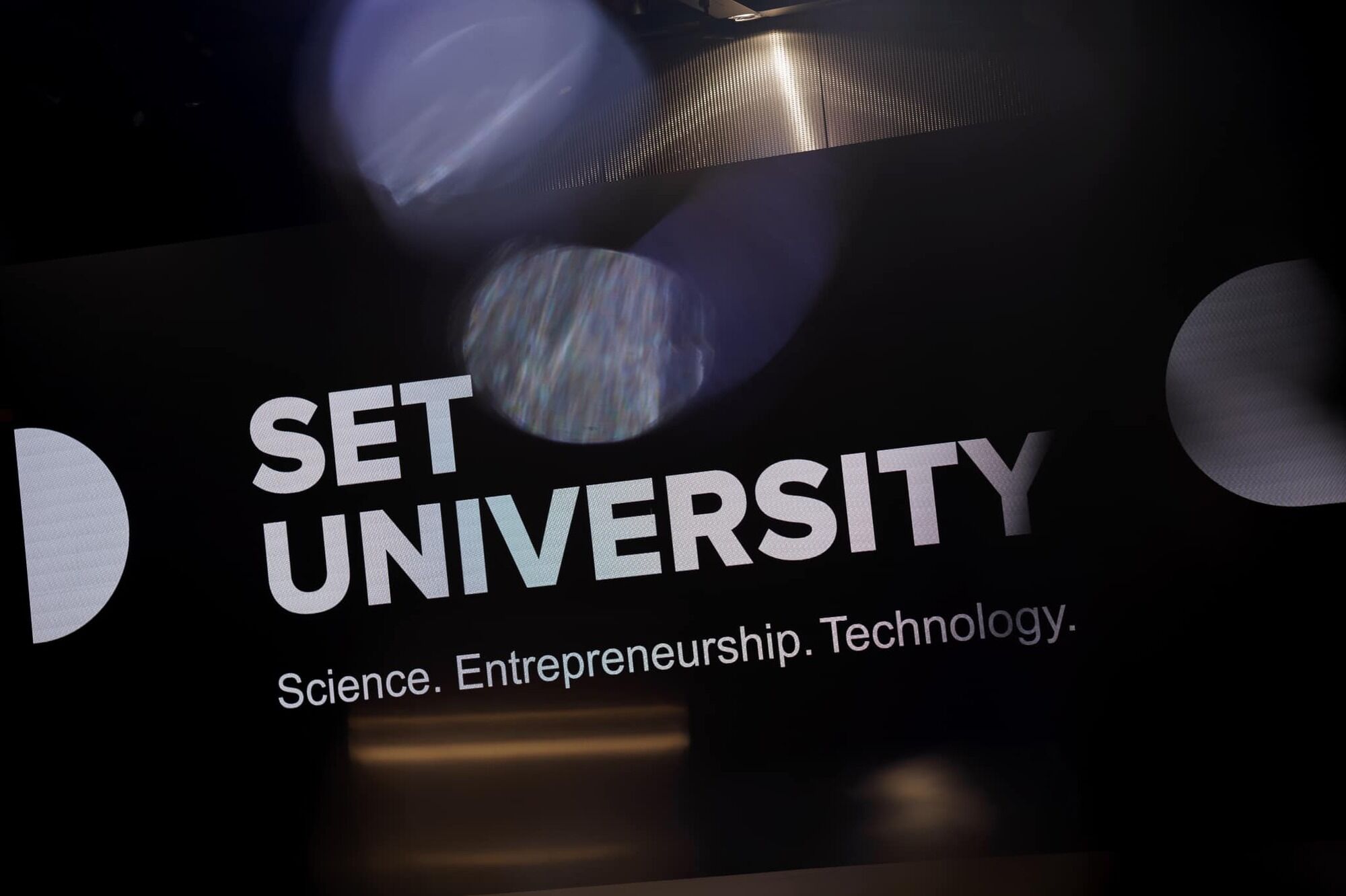 SET University презентовали 7 декабря 2021 года