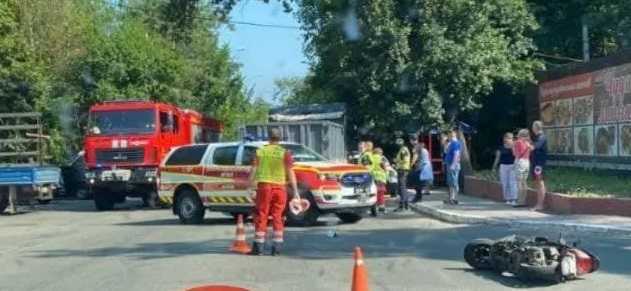 Аварія на вулиці Бударіна поряд із рестораном
