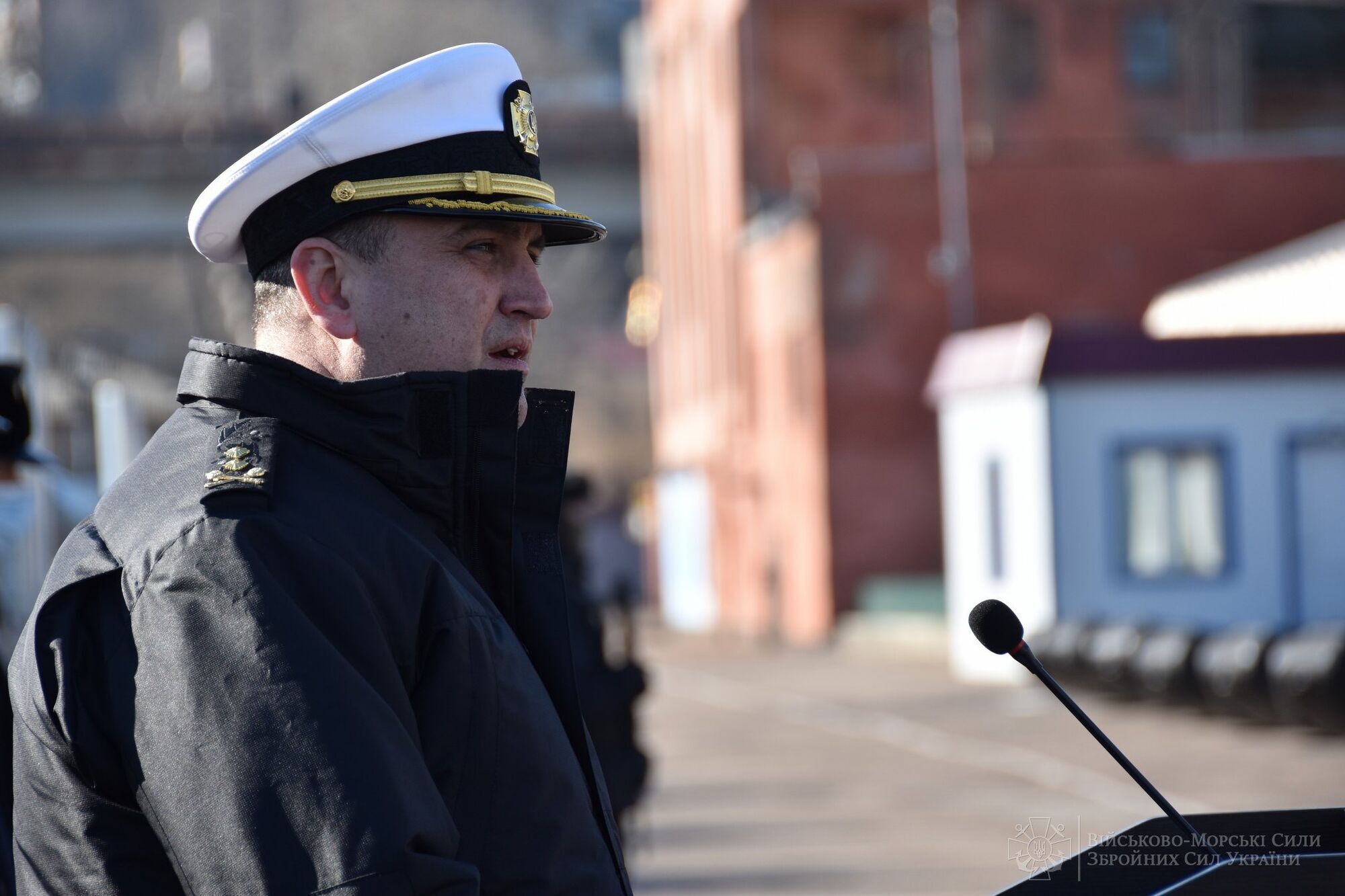 США передали ВМС Украины бронированные внедорожники "Хамви" и более 80 лодок. Фото