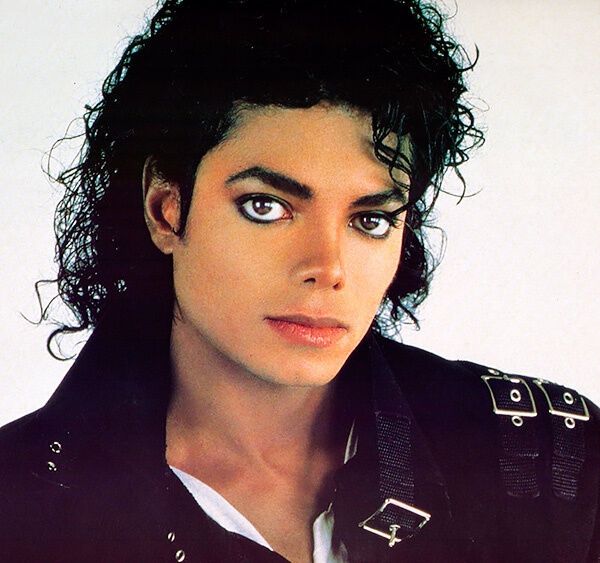 Майкла Джексона обвиняли в домогательстве к маленьким мальчикам.