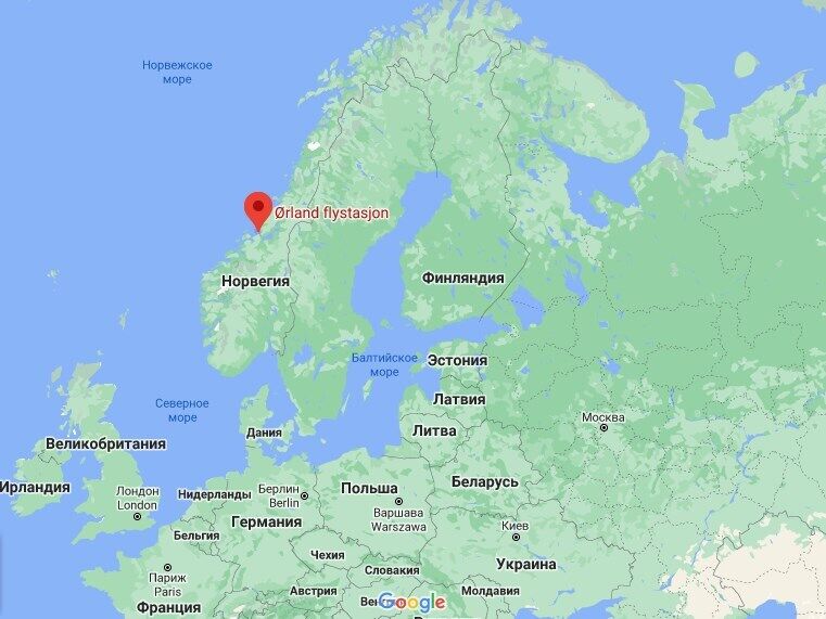 Орланд расположен в 2 220 км от Москвы.