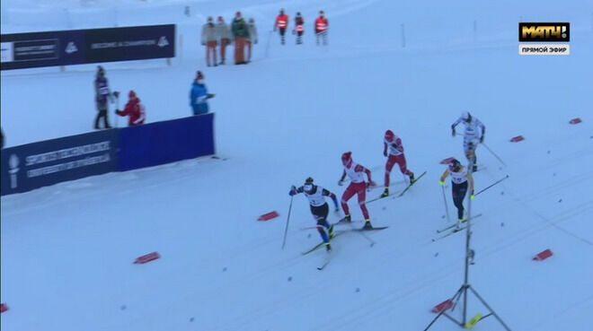 Россиянка сбила соперницу на финише и лишилась "золота" чемпионата мира по лыжным гонкам. Видео