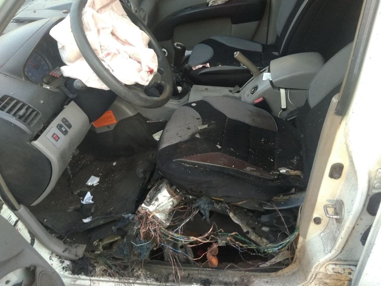 Разом з ватажком терористів "ДНР" в авто перебувала його дочка.