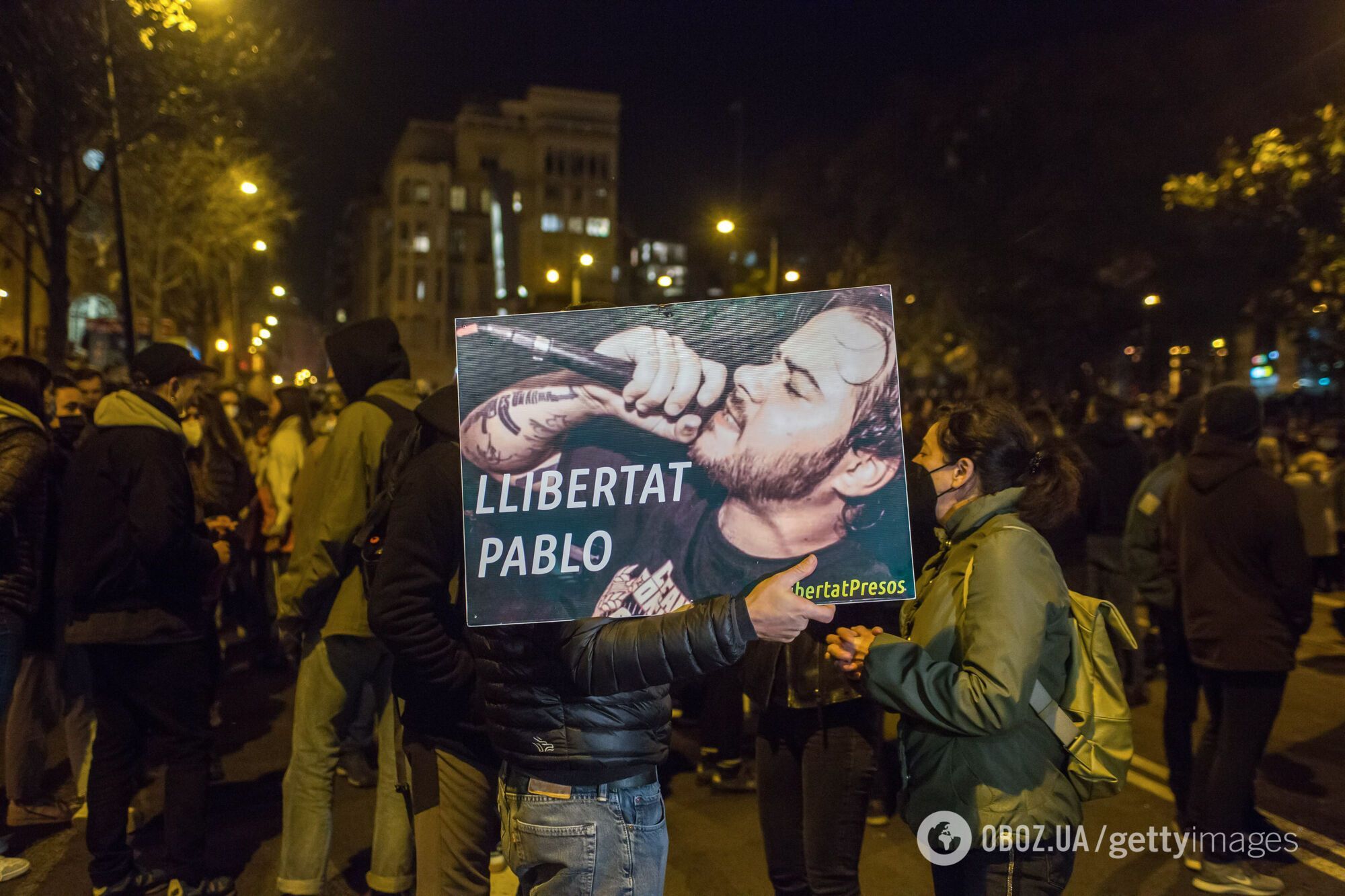Демонстранты требуют освободить рэпера Пабло Хаселя.
