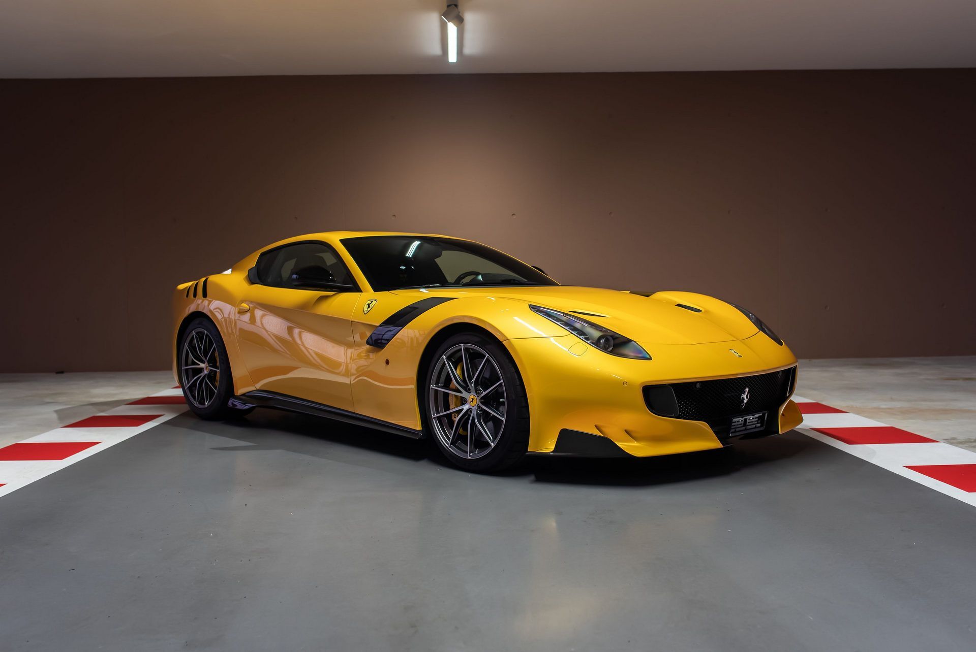 Ferrari F12 tdf