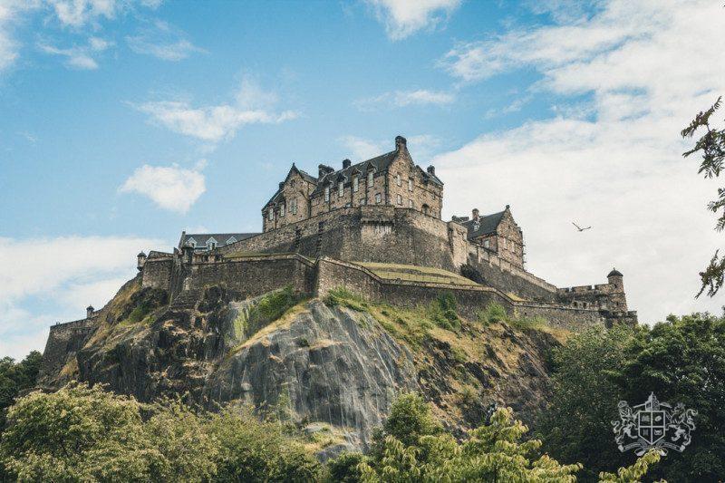 В Эдинбургском замке слышат разговоры умерших жителей.