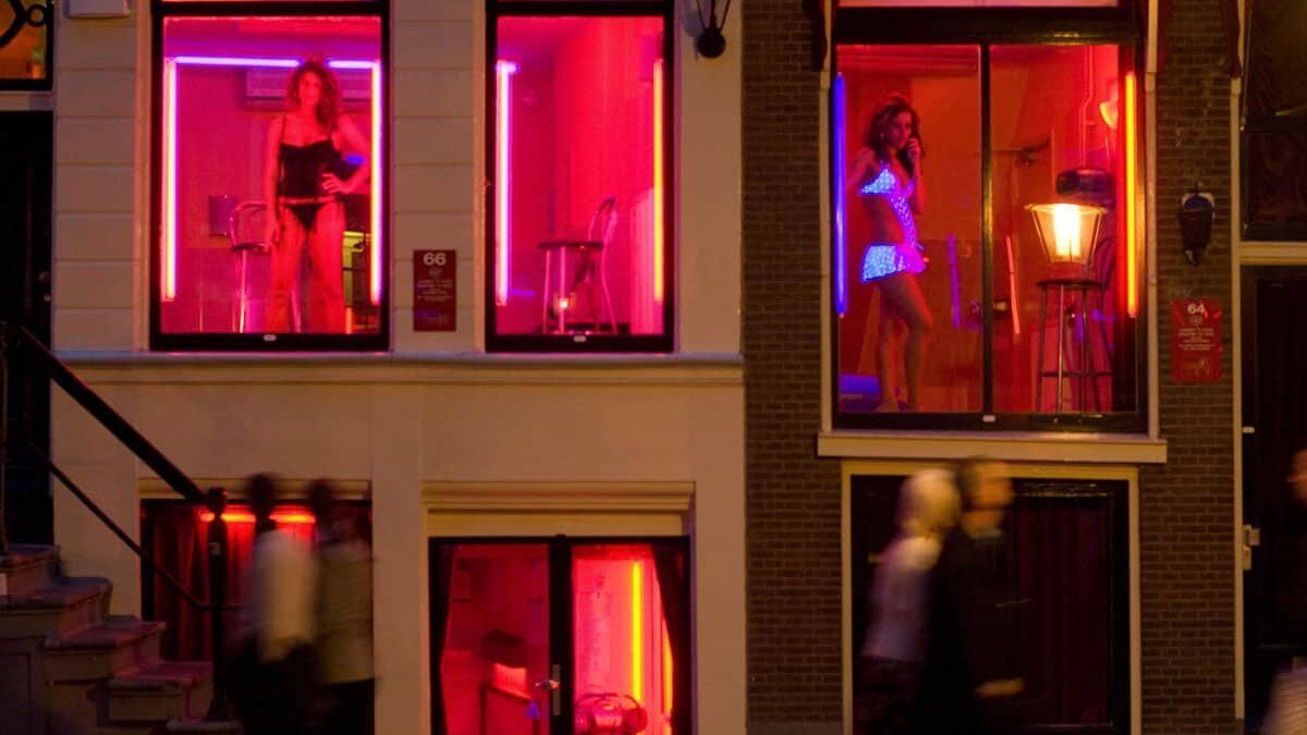 Квартал красных фонарей в Амстердаме