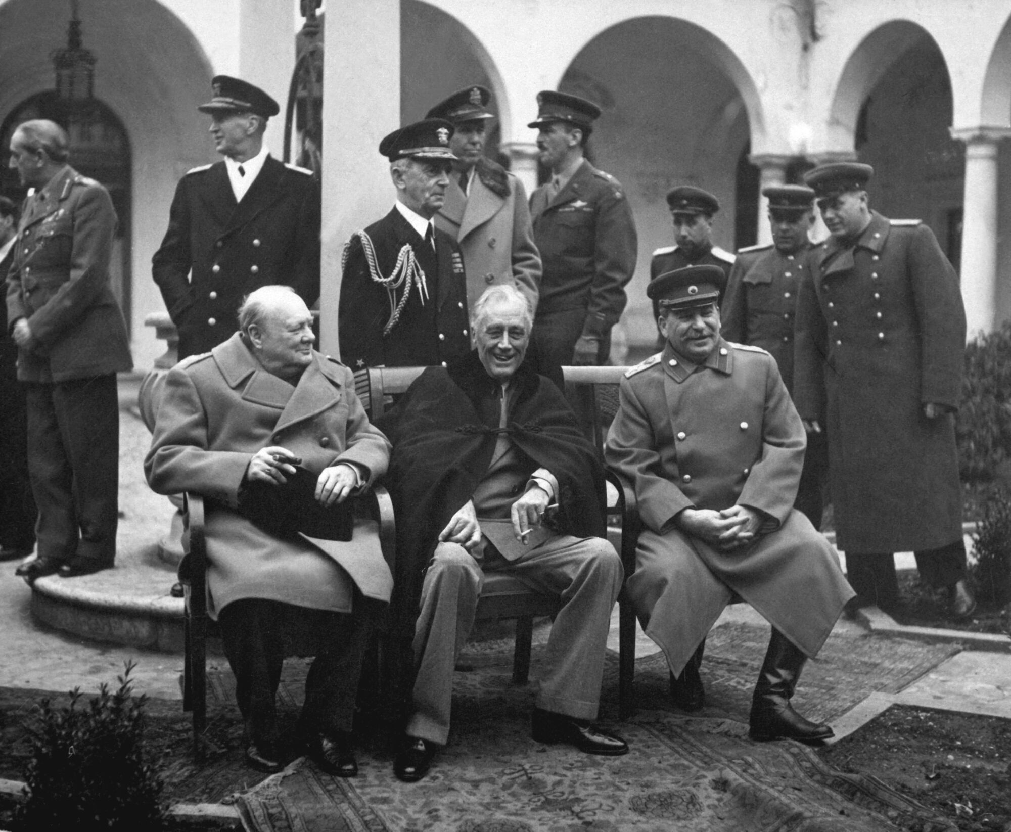 Черчилль, Рузвельт і Сталін зустрілися в Ялті 4 лютого 1945 року
