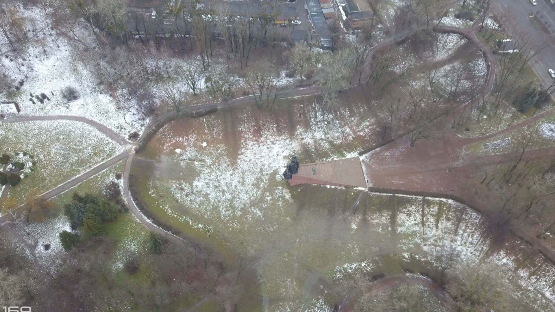 На снимках можно увидеть исторические моменты, связанные урочищем.