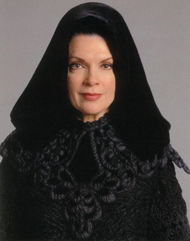 Триша Ноубл