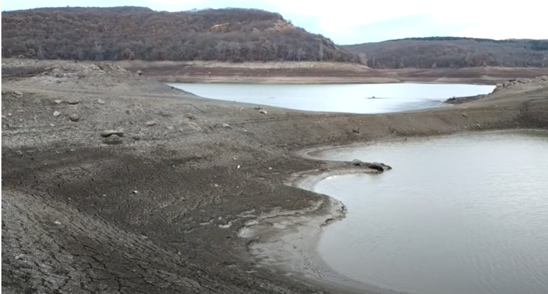 Партизанське водоймище обміліло.