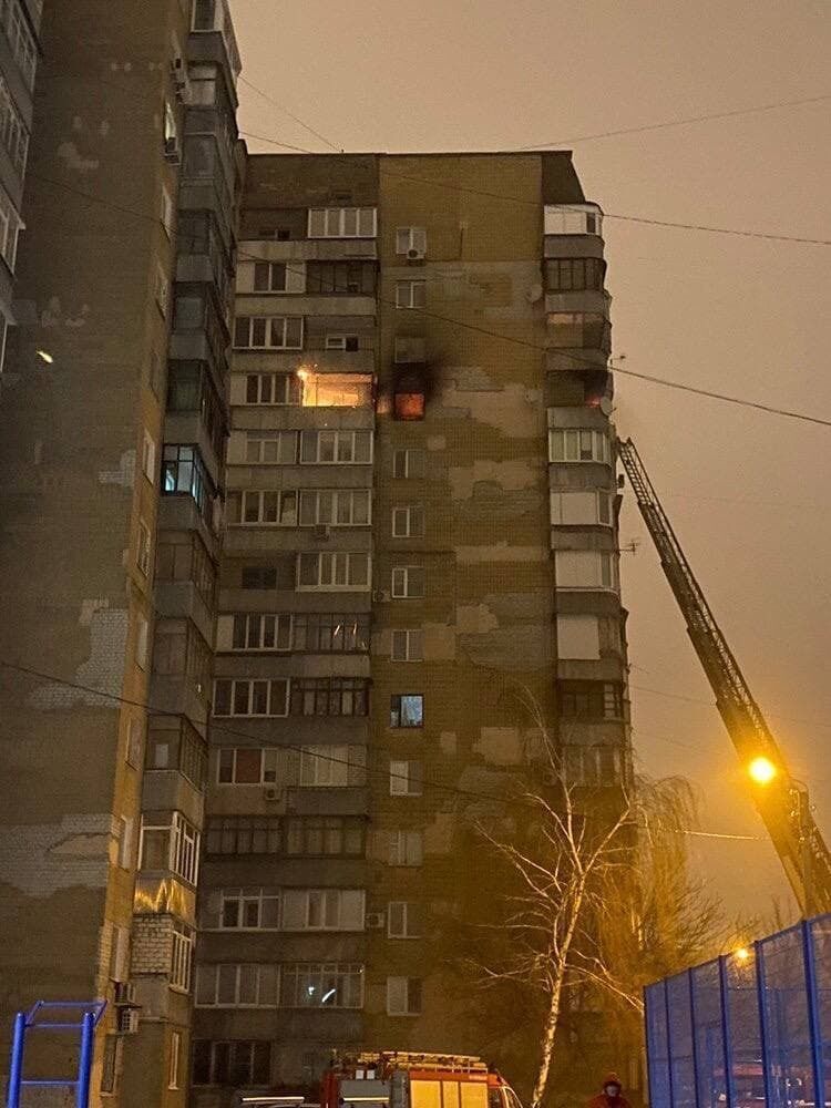 Фото пожара в многоэтажке Харькова