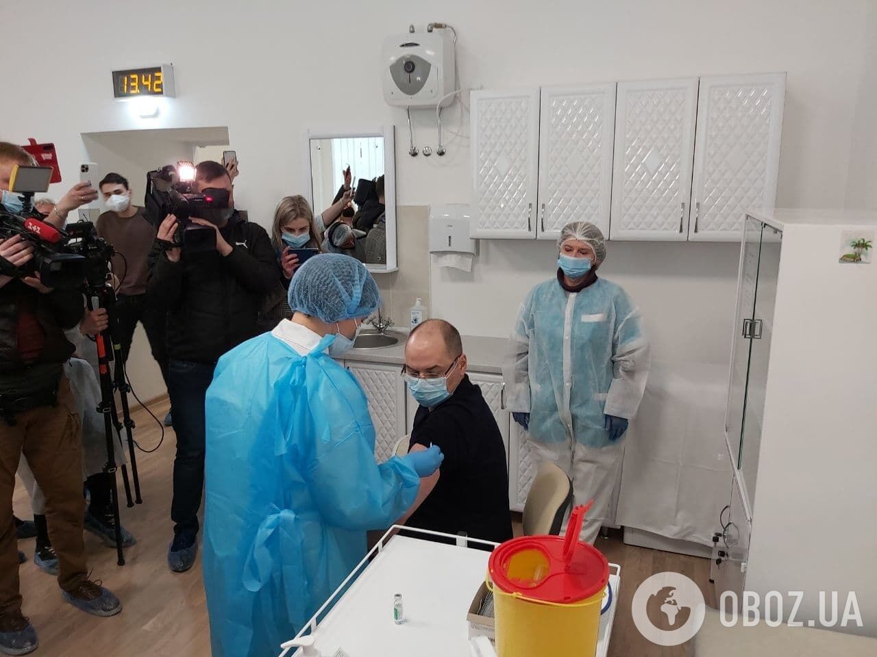 Глава МОЗ Украины Степанов вакцинировался.