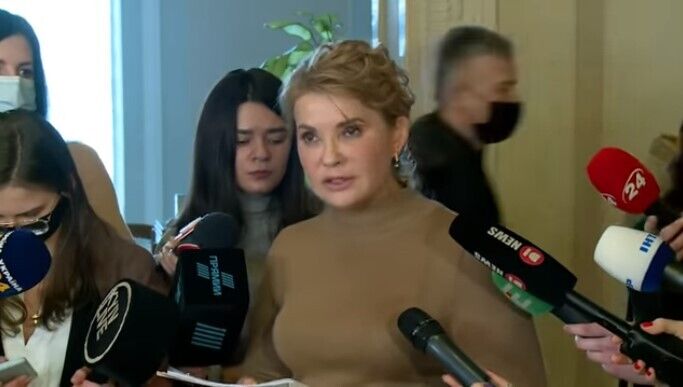 Тимошенко заявила, что "Батьківщина" не будет молча наблюдать за сдачей национальных интересов