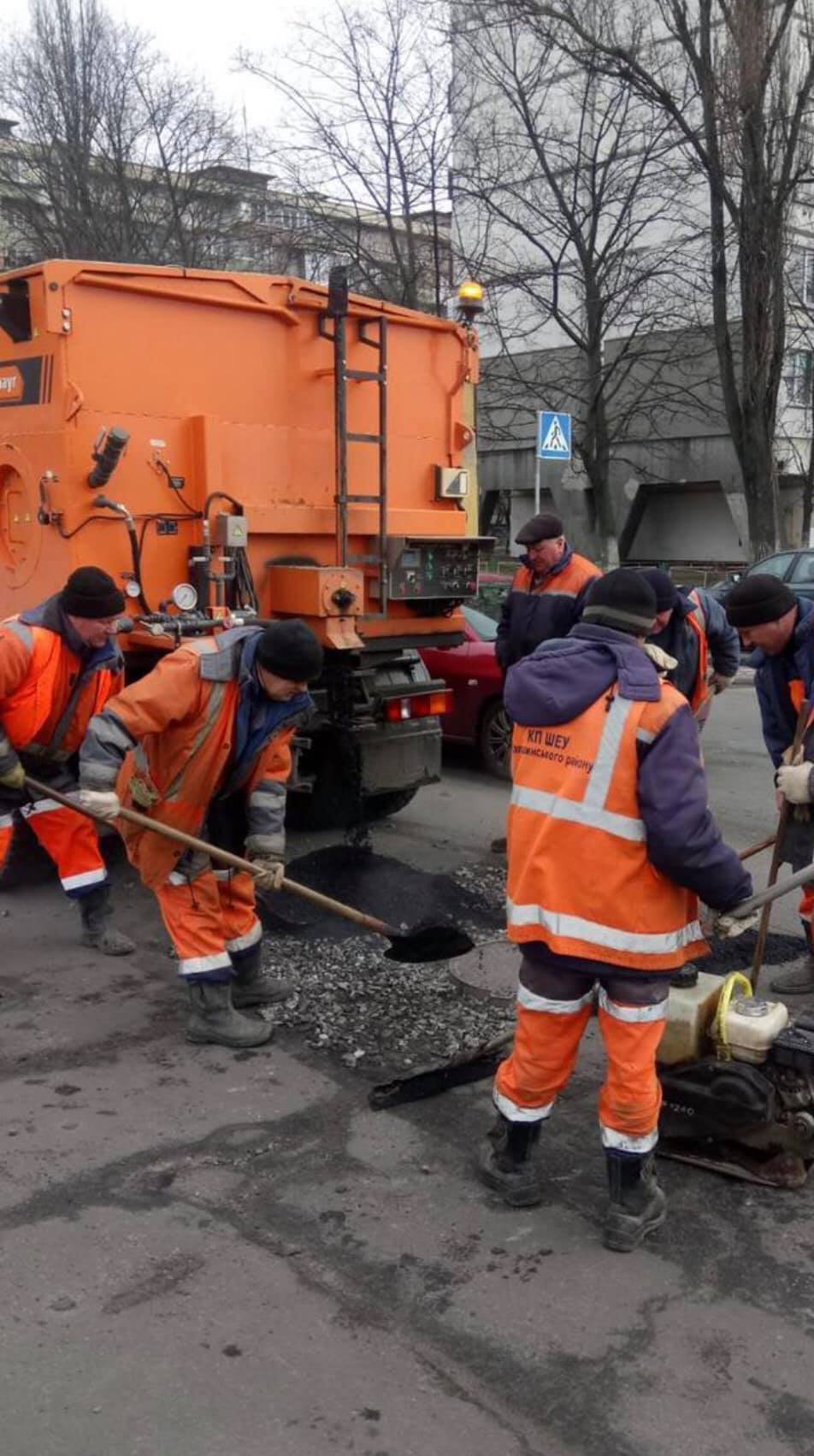 У Києві почали сезон ремонтних робіт на дорогах.