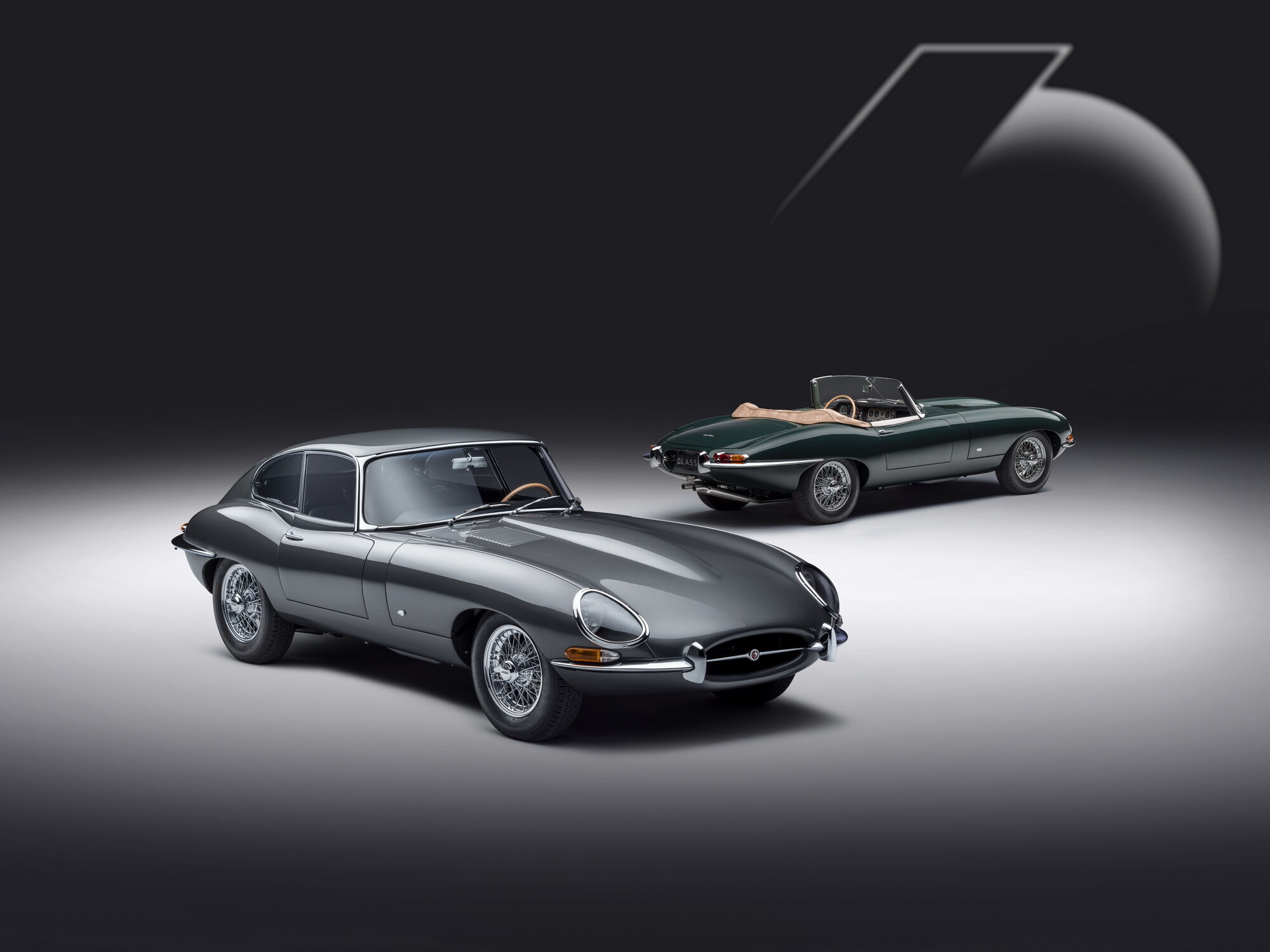 Підрозділ Jaguar Classic провів реставрацію 6 купе та 6 родстерів E-type відповідно до оригінальних зразків моделей, презентованих 60 років тому