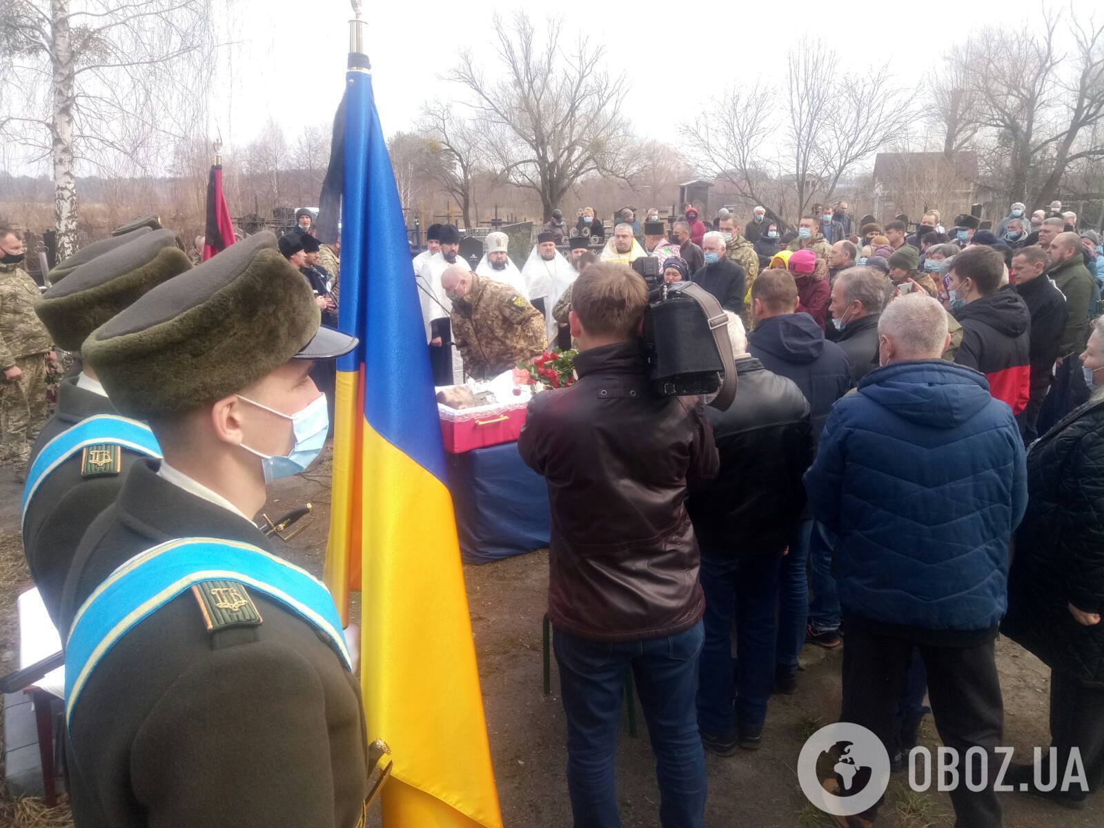 На Киевщине простились с воином ВСУ, убитым снайпером на Донбассе. Фото