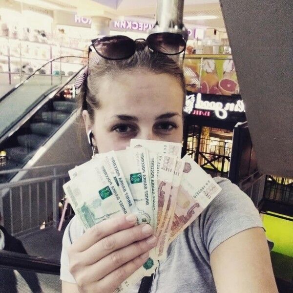 Анна Орловська спробувала знайти легкий спосіб заробітку