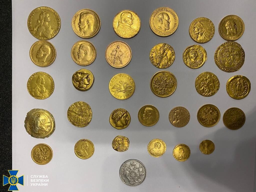 Дельцы отправляли иностранцам золотые и серебряные монеты времен Киевской Руси