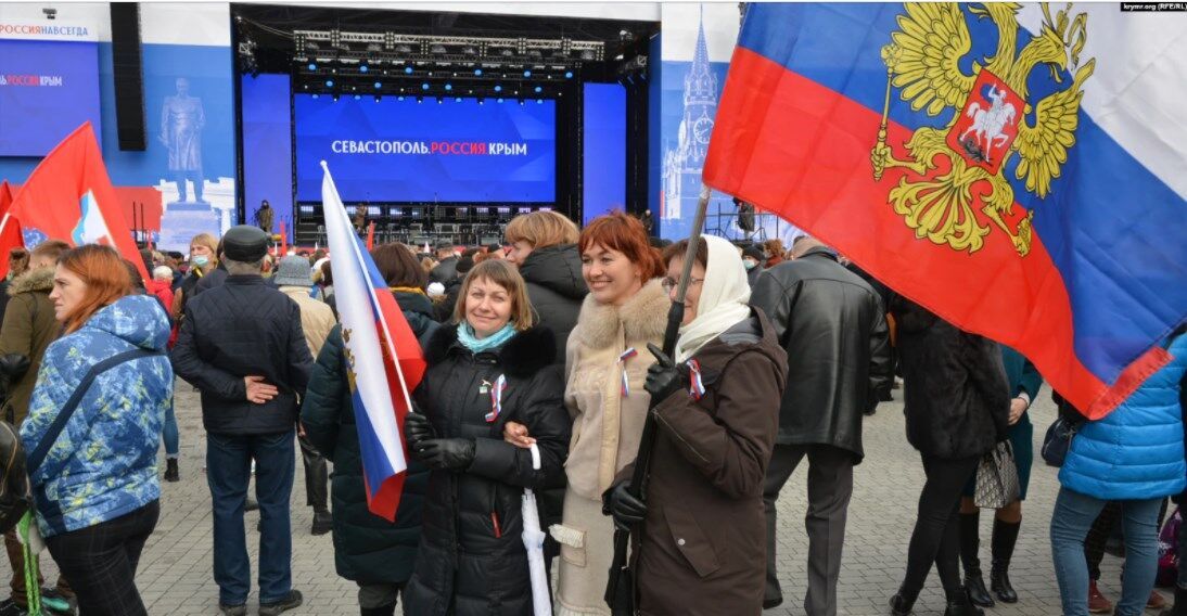 Новости Крымнаша. "Подальше от Крыма – от греха подальше"