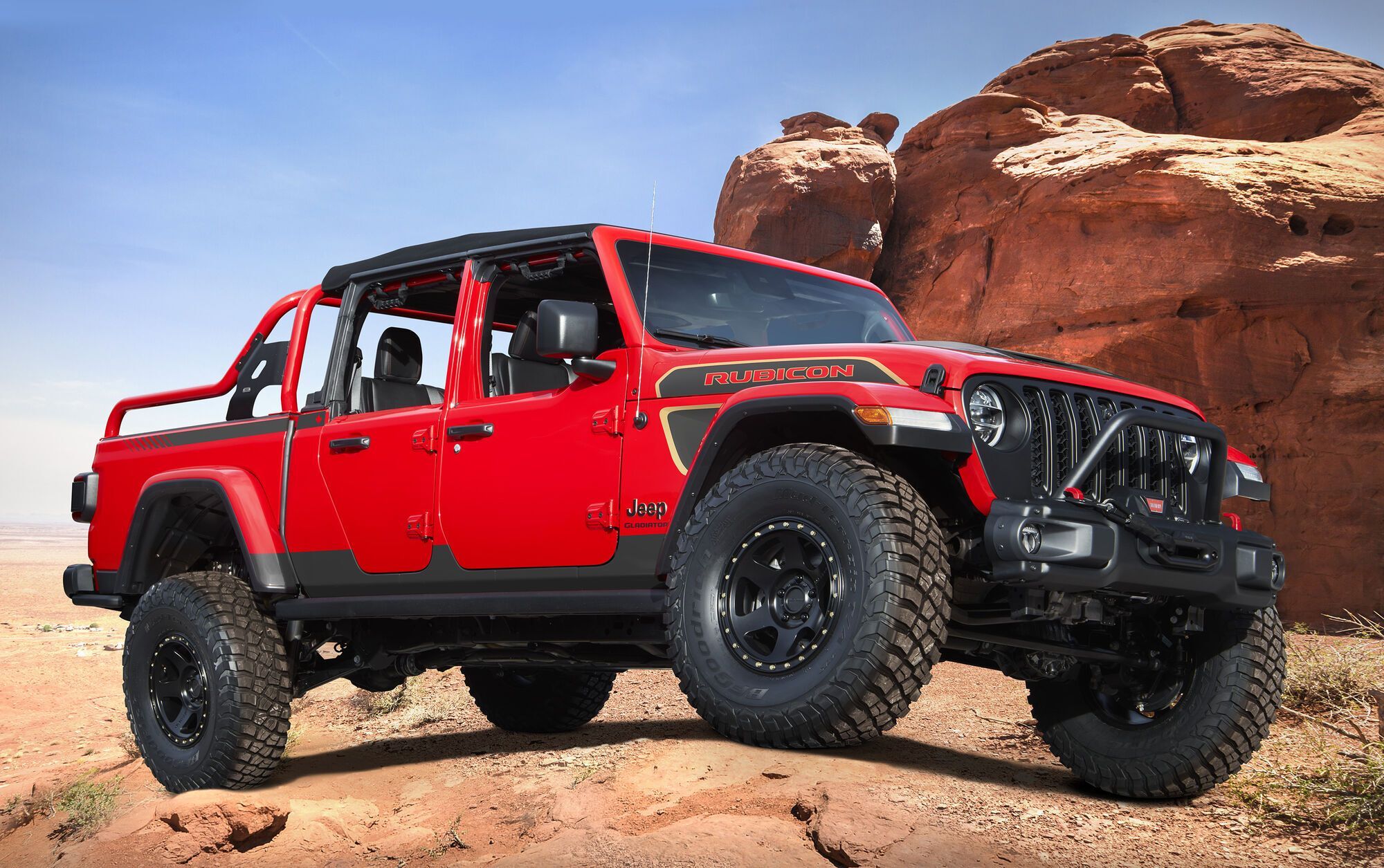 Шанувальникам пікапів адресований концепт Red Bare. Автомобіль побудований на основі Jeep Gladiator