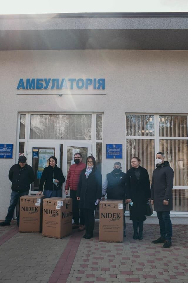 Фонд Порошенко передал три кислородных концентратора медучреждению на Киевщине