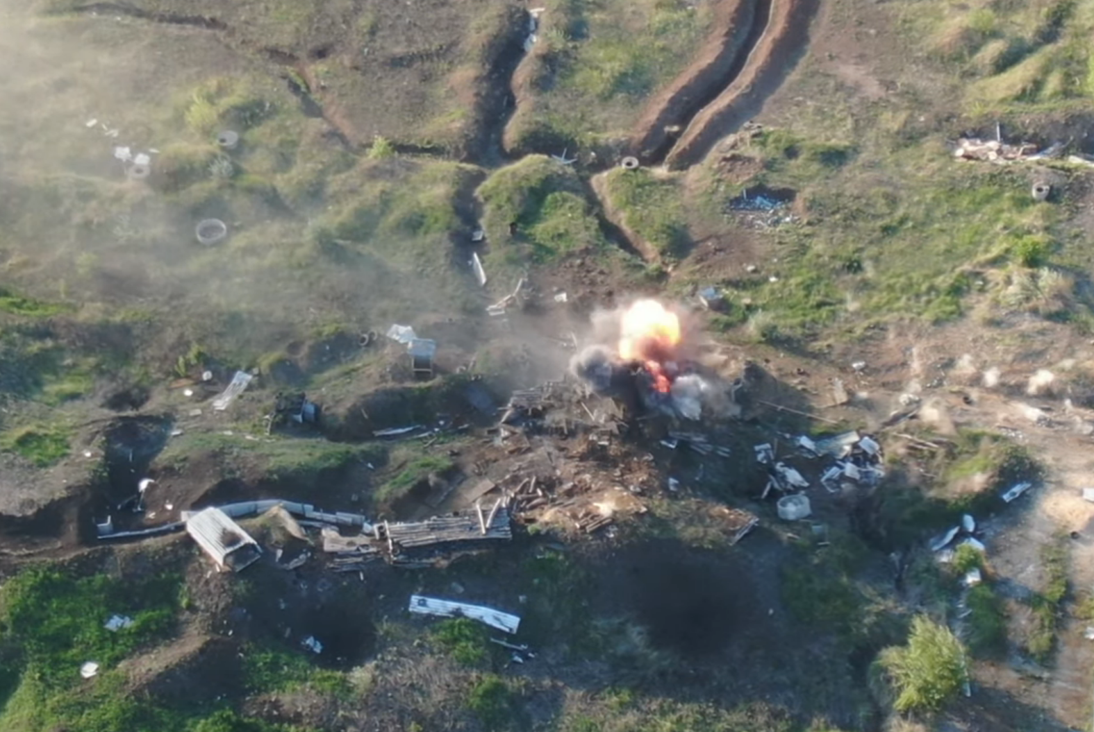 ВСУ уничтожили на Донбассе позиции боевиков "Востока"