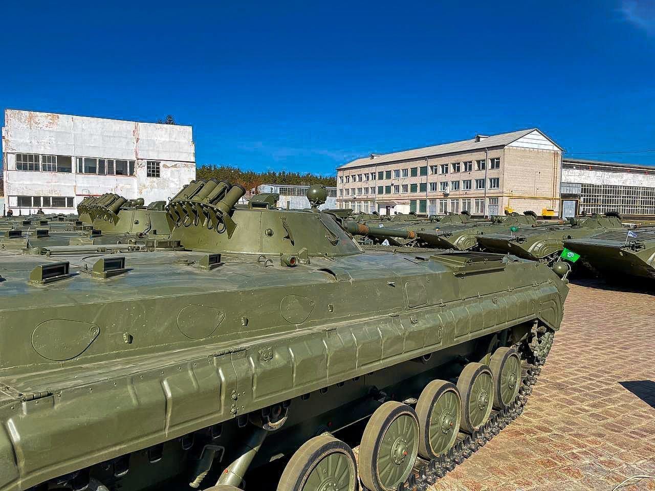 ВСУ усилились новыми боевыми машинами из Польши. Фото