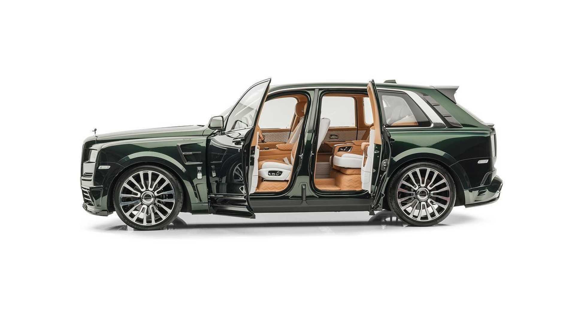 Rolls-Royce Cullinan окрашен в British Racing Green