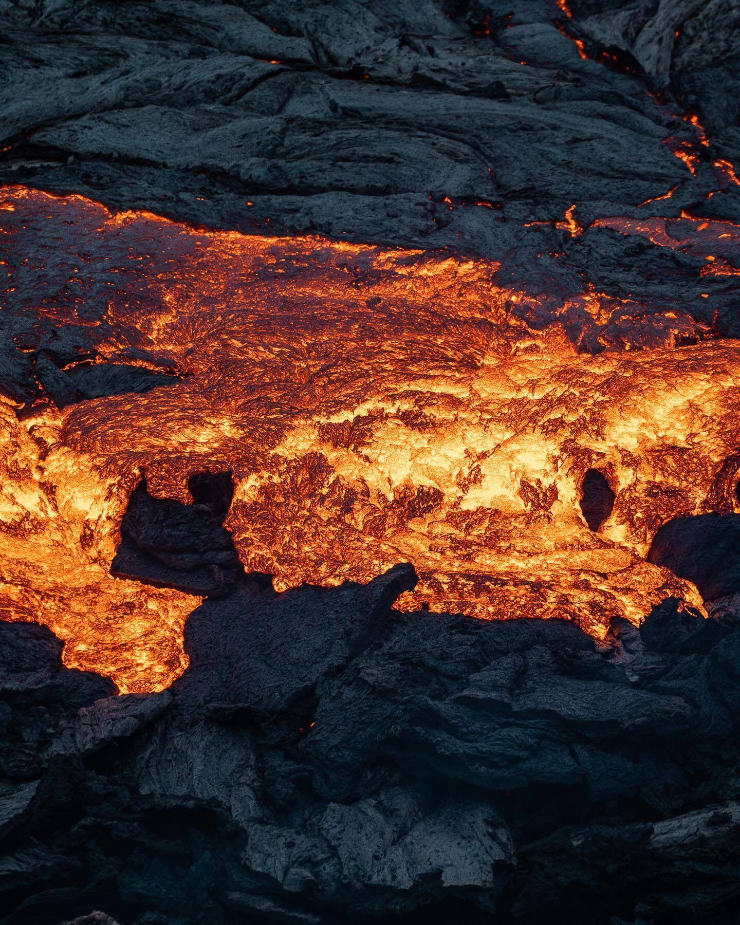 Извержение вулкана Фаґрадальсфьядль в Исландии