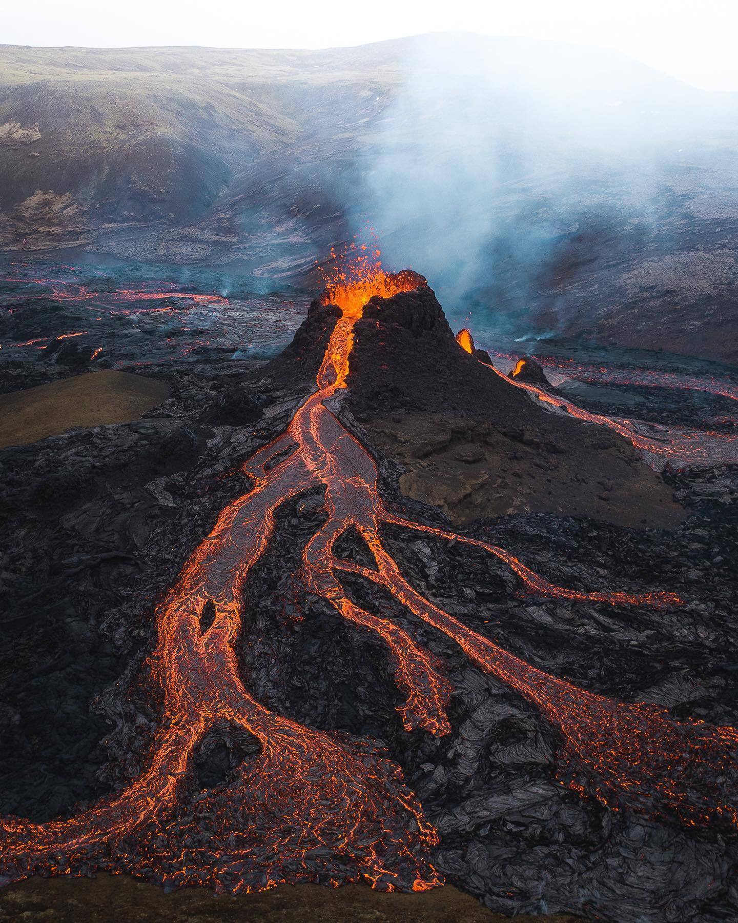 Извержение вулкана Фаґрадальсфьядль в Исландии