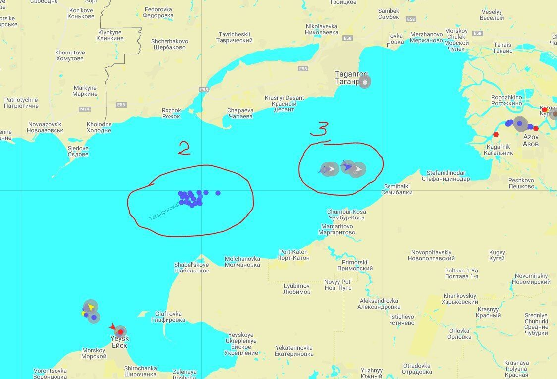 У Таганрозькій затоці зупинилася група із 20 суден