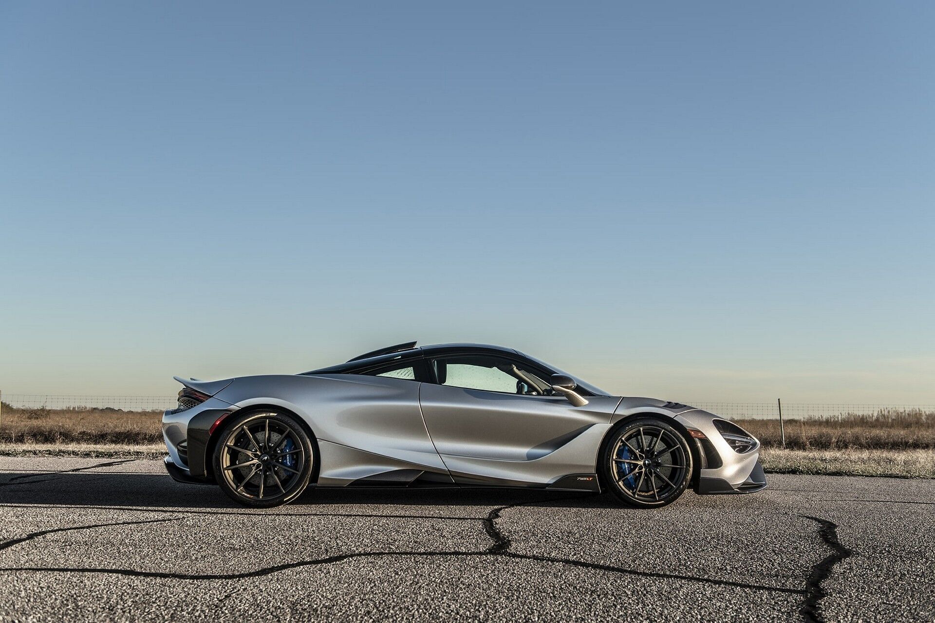 Hennessey "прокачала" McLaren 765LT до 1015 к.с.