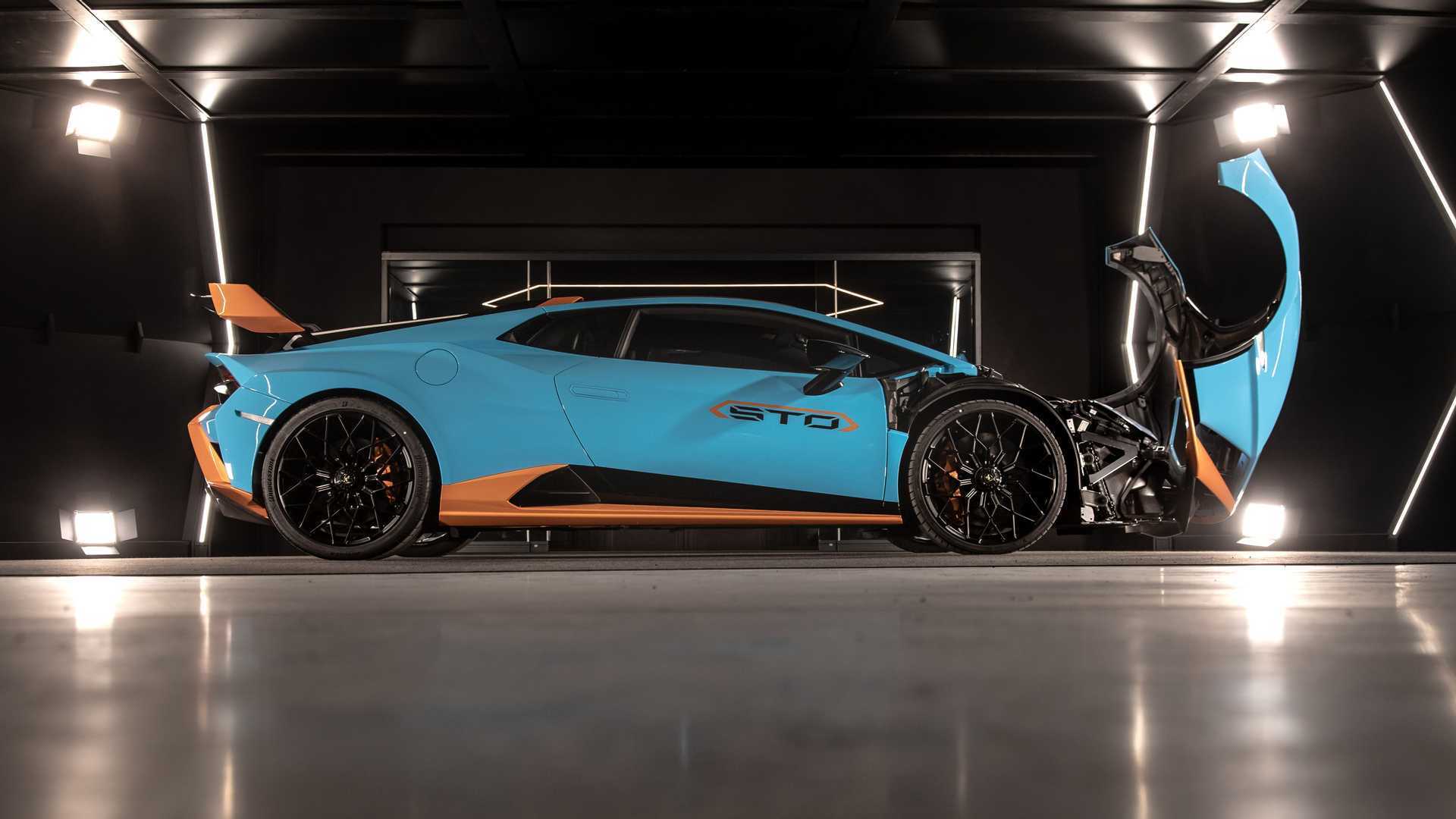 Lamborghini Huracan STO