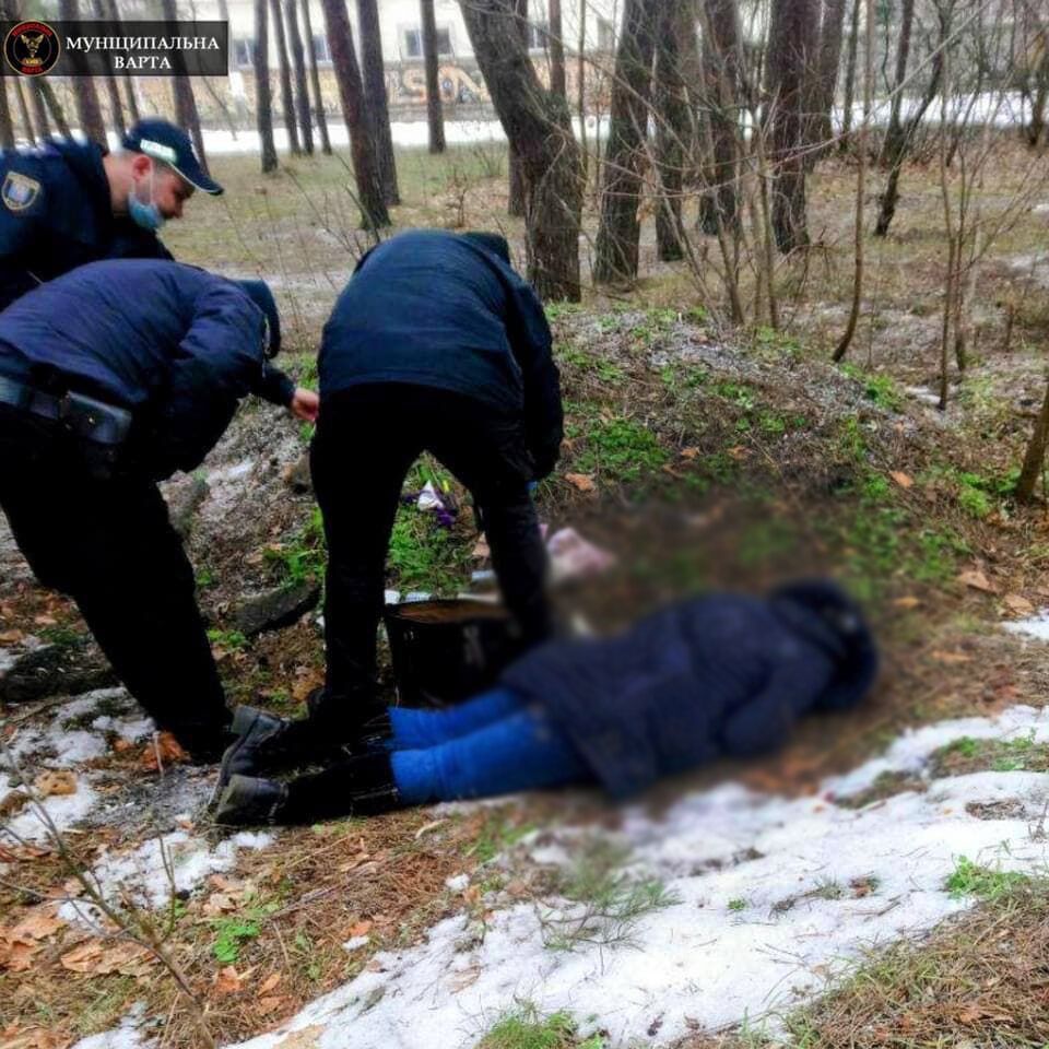 В Киеве выявили мертвой неизвестную женщину
