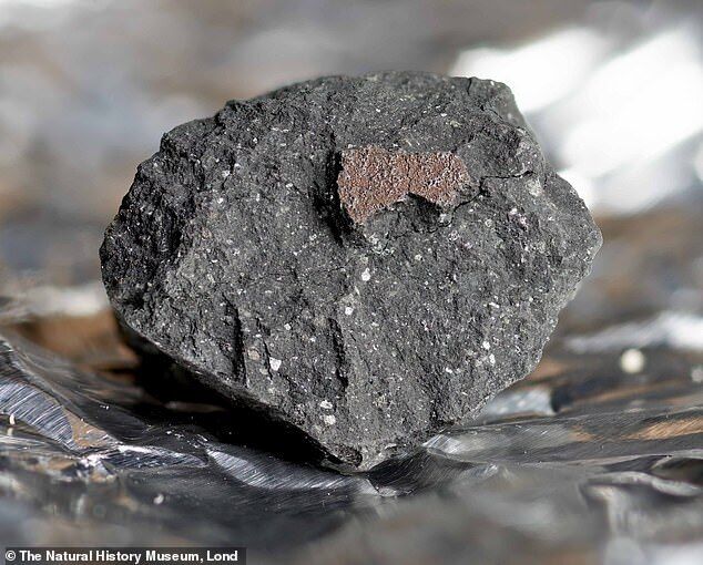 Залишки метеорита, що впав в Англії